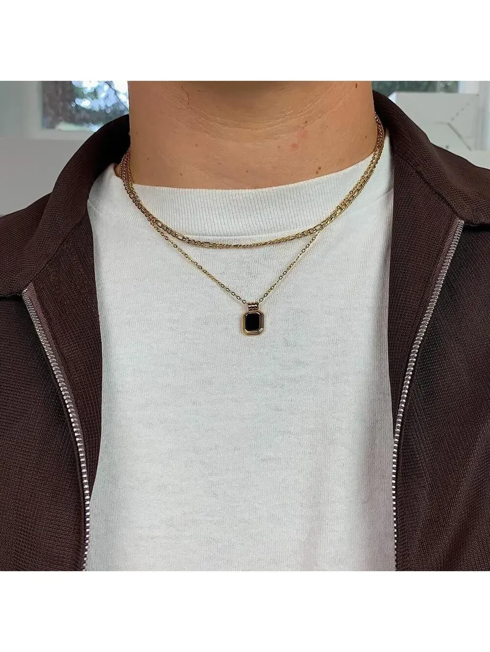 Vintage Style Classy Figaro Gold Chain Black jewel opal pendant necklace. Gold P